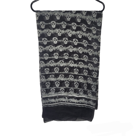 RUDSAK Accessories - Black and white Rudsak skull scarf